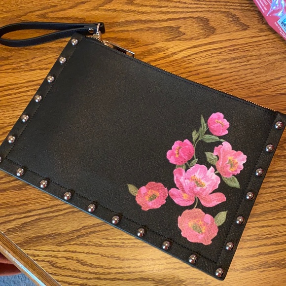 Women’s clutch